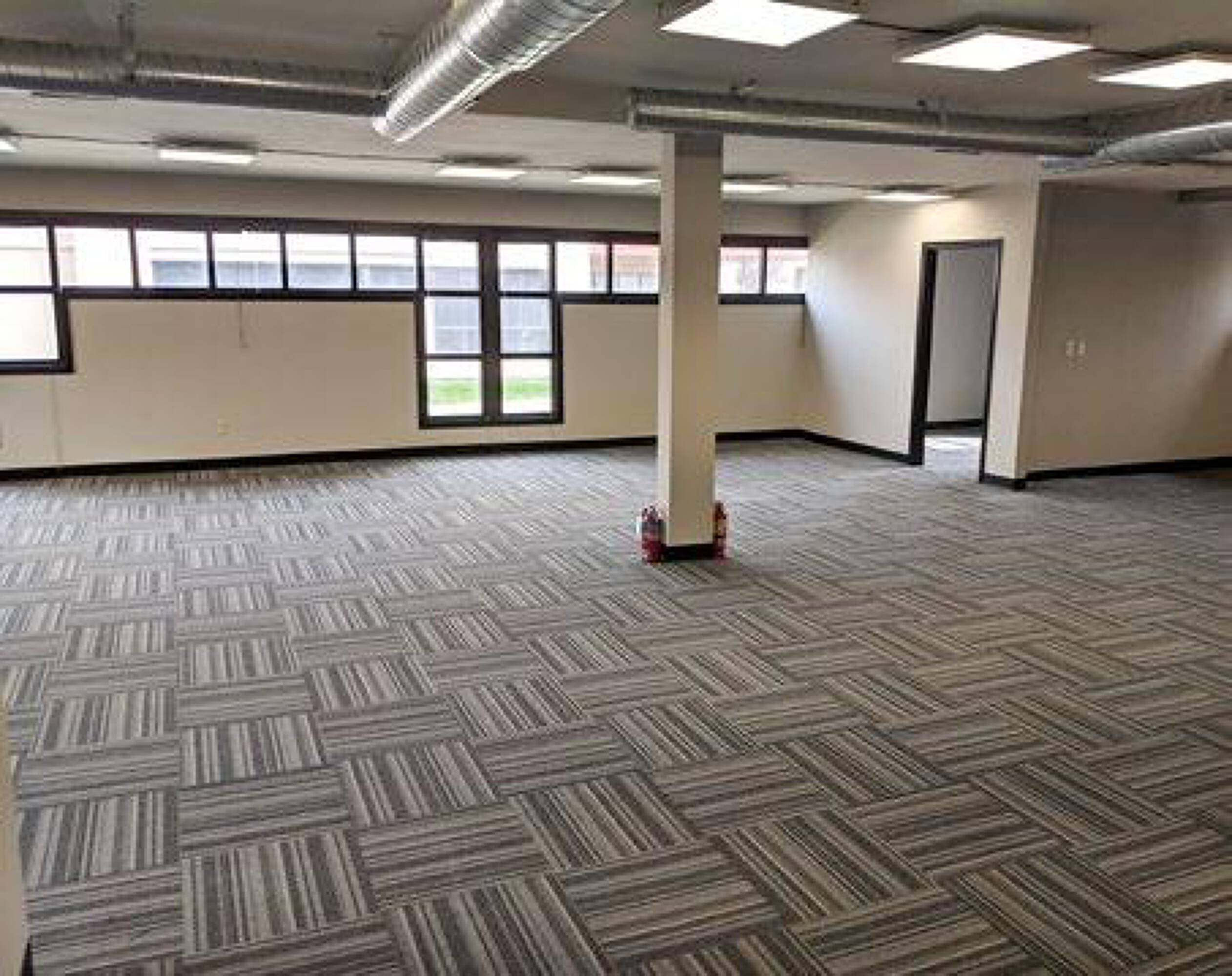 13051349 S Fountain Dr, Olathe, KS 66061