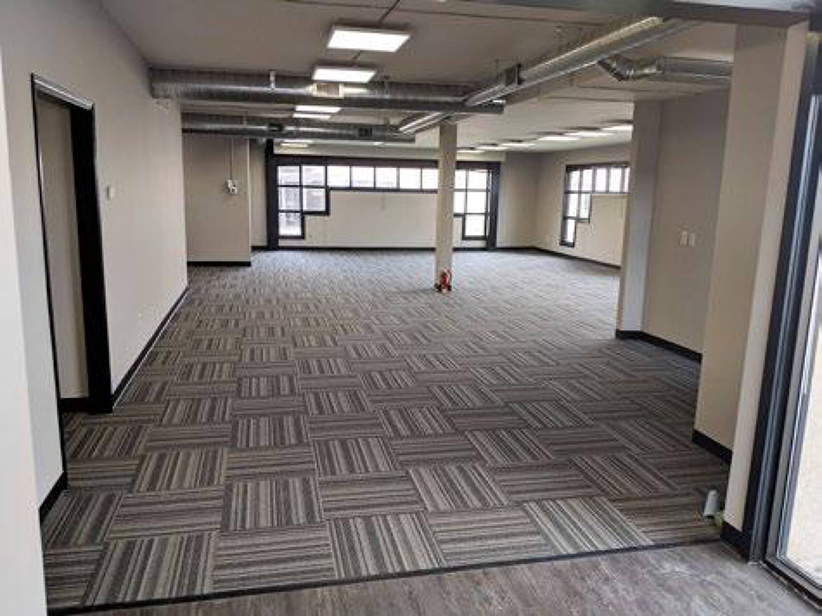 13051349 S Fountain Dr, Olathe, KS 66061