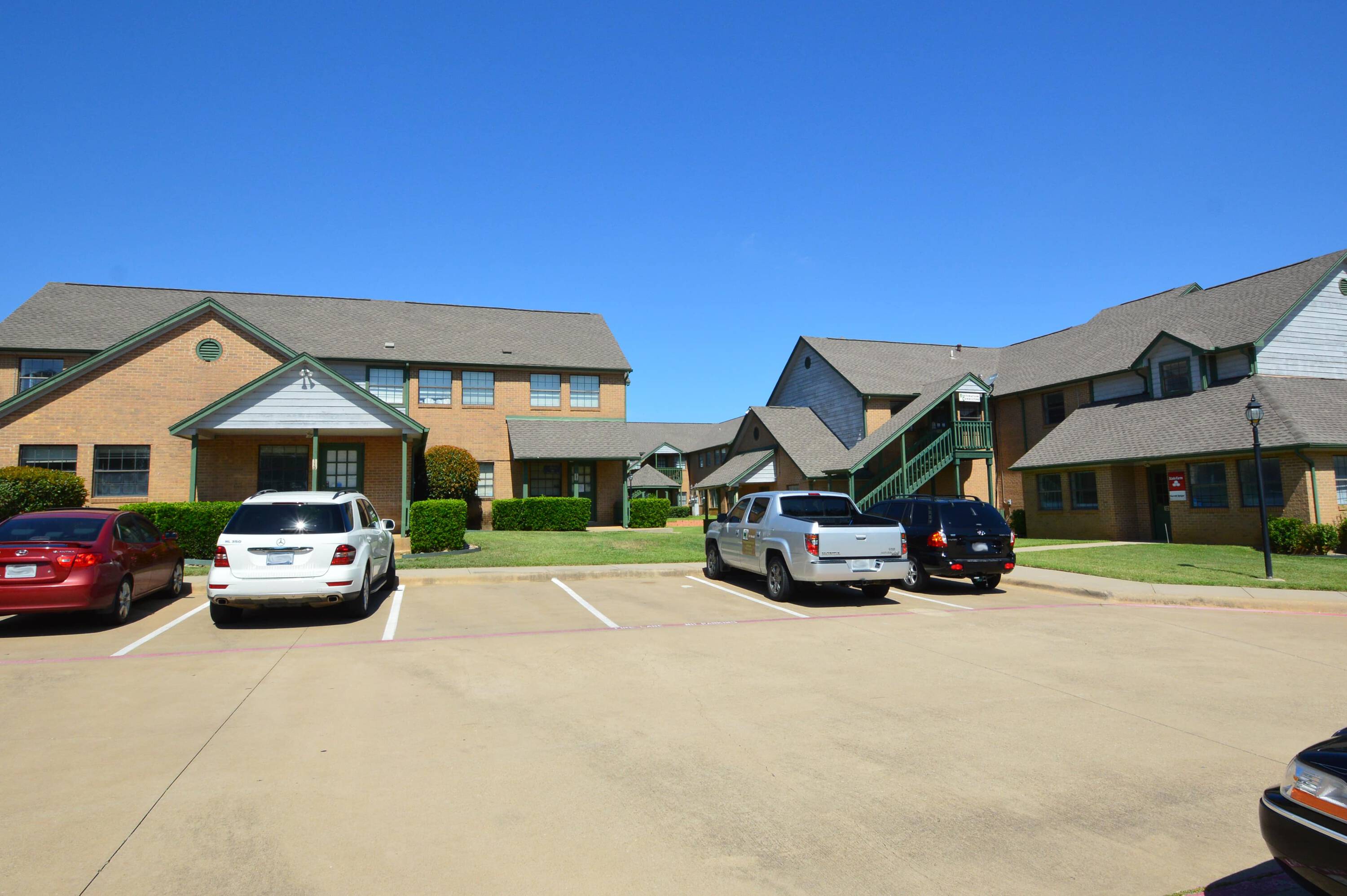 412416 N Main St, Euless, TX 76039