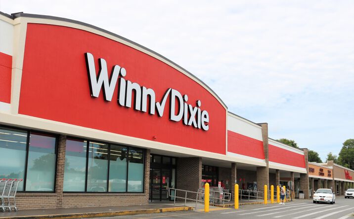 Pictures of Retail, Restaurant property located at 211 E Highland Blvd, Inverness, FL 34452 for lease - image #1