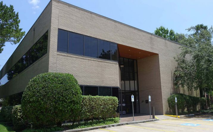 Pictures of Office property located at 1521 Green Oak Place, Kingwood, TX 77339 for lease - image #1
