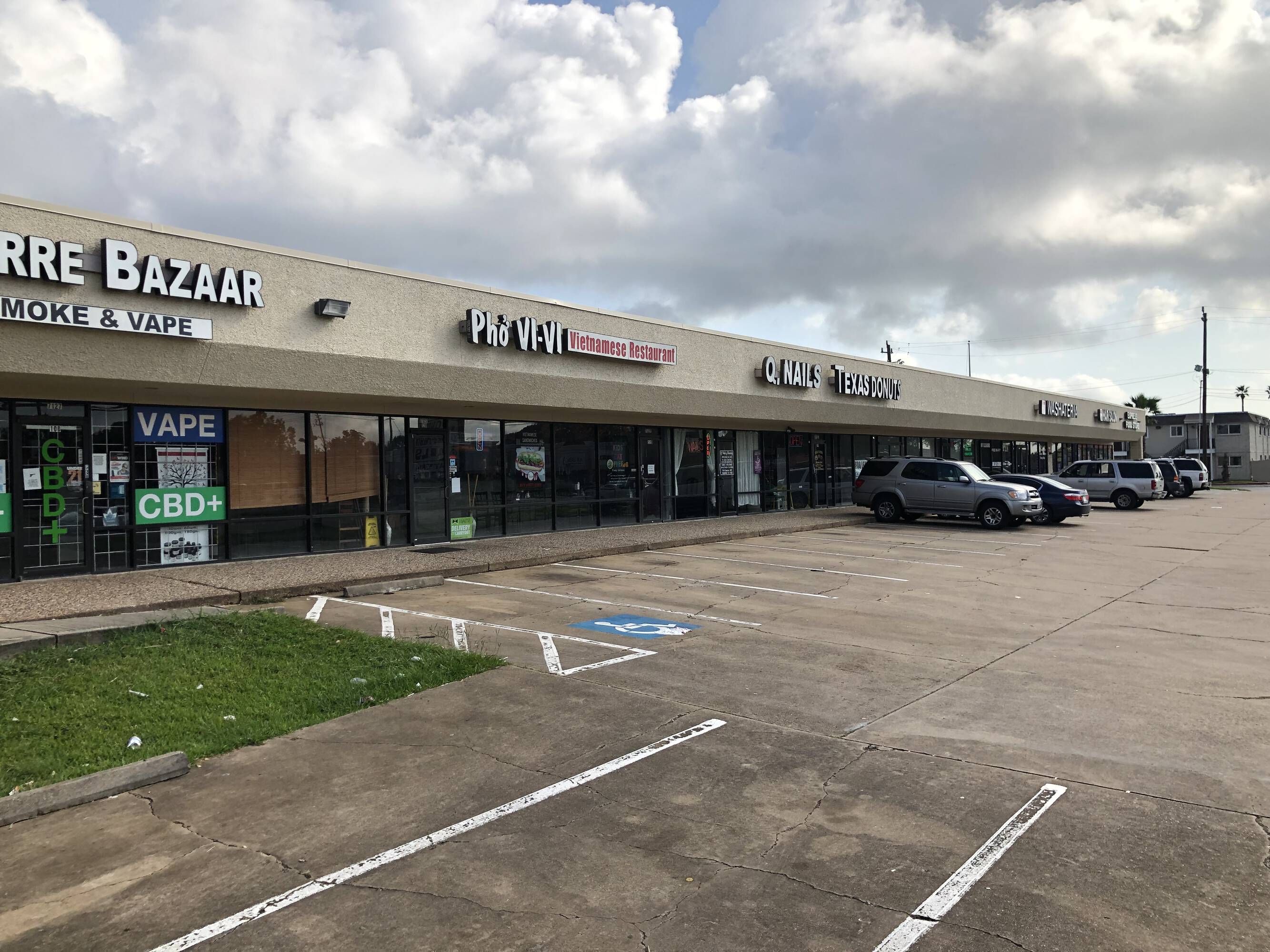 7127 Spencer Hwy, Pasadena, TX 77505