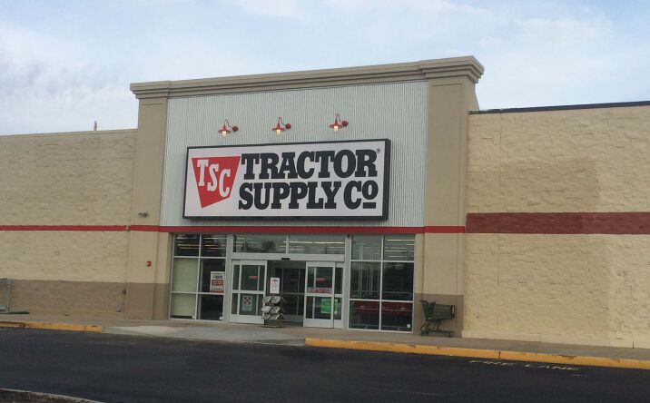 Pictures of Retail property located at 101 Edgewood Dr, North Augusta, SC 29841 for lease - image #1
