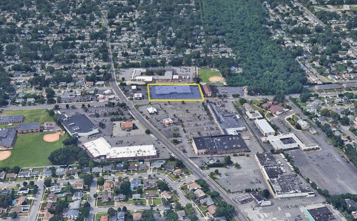 Pictures of Retail property located at Jerusalem Ave. & Hicksville Rd, Seaford, NY 11783 for sales - image #1