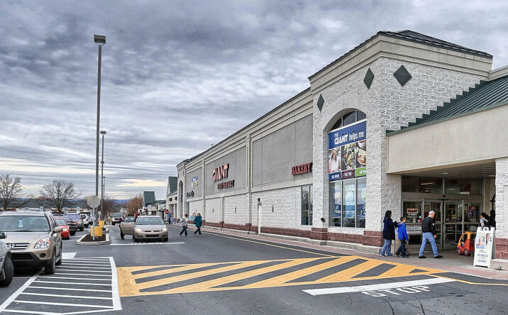 Pictures of Retail property located at 993 Wayne Ave, Chambersburg, PA 17201 for lease - image #1