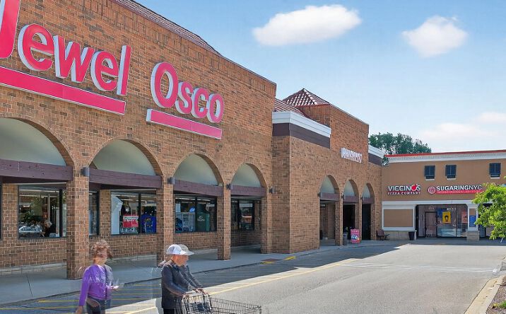 Pictures of Retail, Restaurant property located at 2775 Pfingsten Rd, Glenview, IL 60025 for lease - image #1