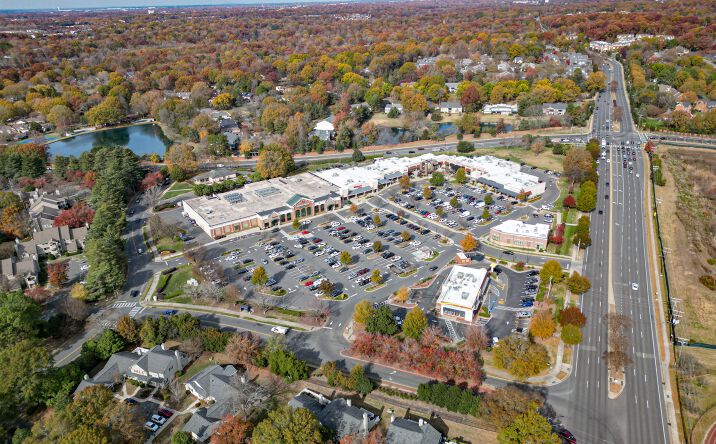 Pictures of Retail, Restaurant property located at 8538 Park Rd, Charlotte, NC 28210 for lease - image #1