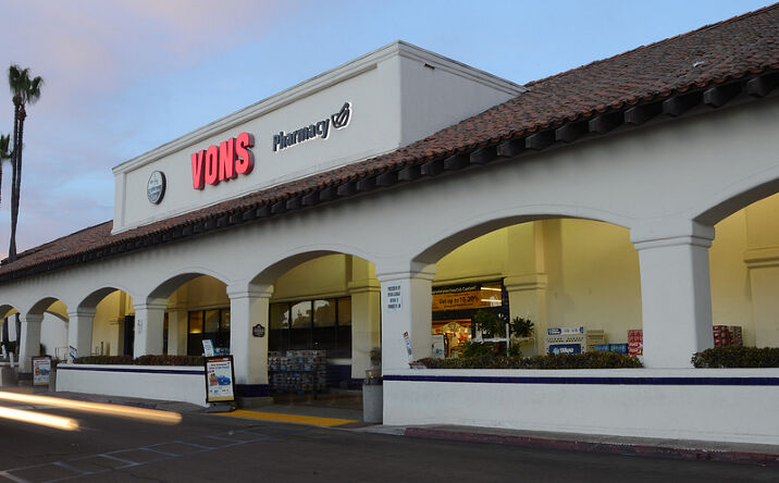 Pictures of Retail property located at 13275 Black Mountain Rd, San Diego, CA 92129 for lease - image #1