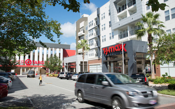 Pictures of Retail, Office, Restaurant property located at 15 W Crystal Lake Street, Orlando, FL 32806 for lease - image #1