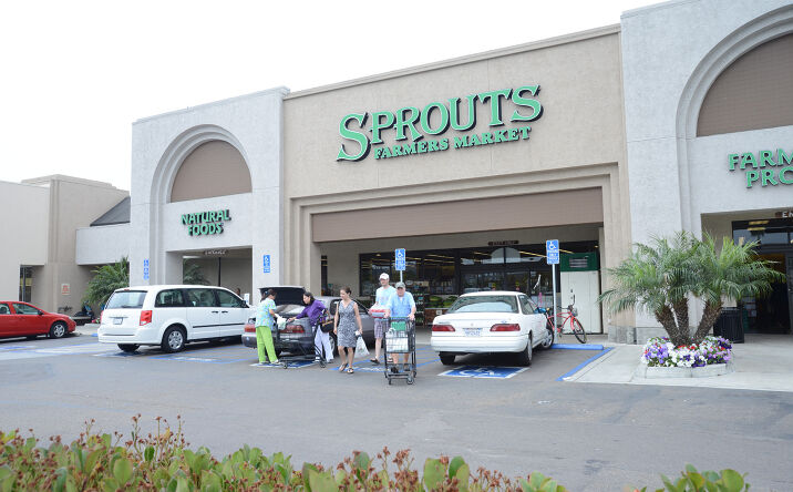 Pictures of Retail property located at 3355 Rosecrans St., San Diego, CA 92110 for lease - image #1