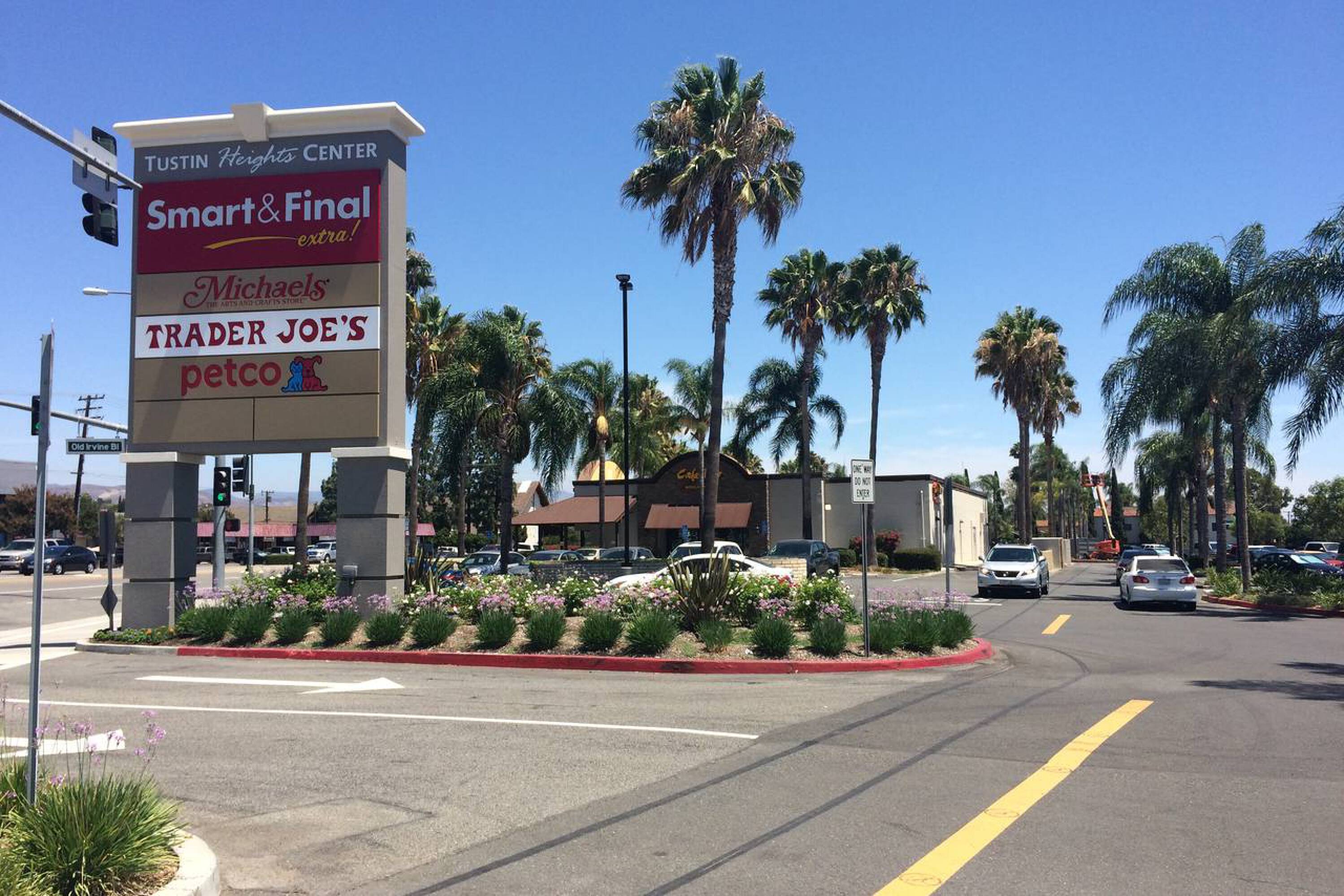 Irvine Blvd. & Newport Ave., Tustin, CA 92780 Retail Space for Lease