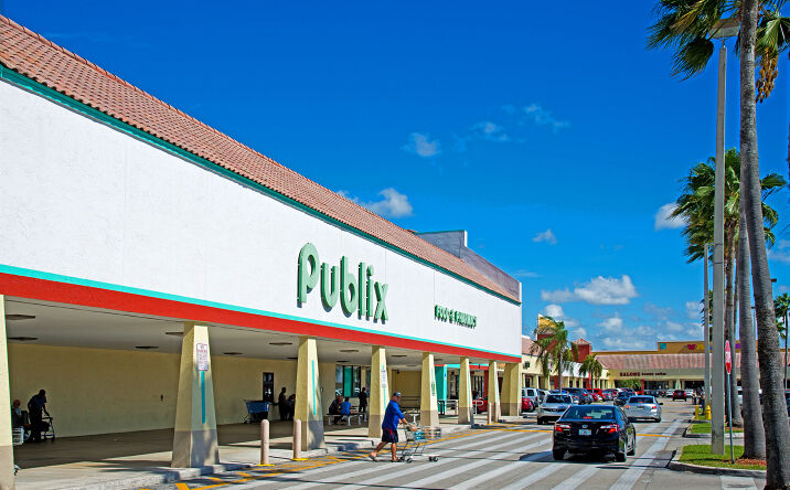 Pictures of Retail property located at 8341 W Flagler St, Miami, FL 33126 for lease - image #1