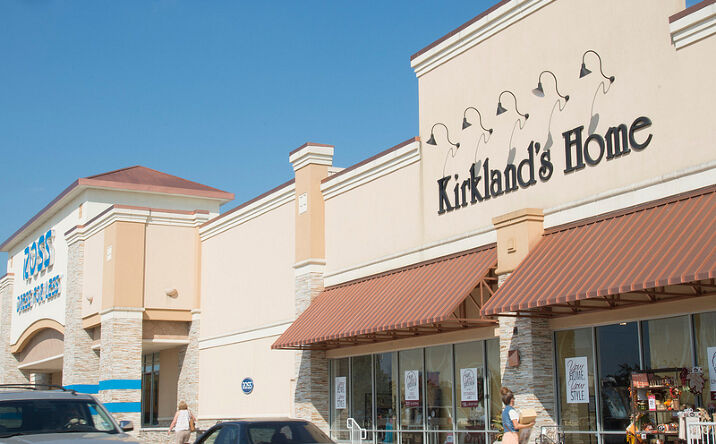 Pictures of Retail, Land, Restaurant property located at 2804 I-45 North, Conroe, TX 77303 for lease - image #1