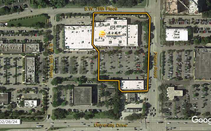 Pictures of Retail, Restaurant property located at 7720 Peters Road, Plantation, FL 33324 for lease - image #1