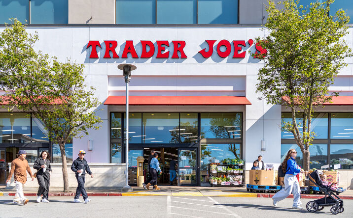 Pictures of Retail, Office, Restaurant property located at 303 Lake Merced Blvd, Daly City, CA 94015 for lease - image #1