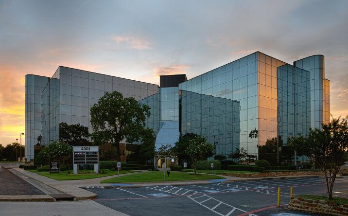 Pictures of Office property located at 4001 Airport Fwy, Bedford, TX 76021 for lease - image #1
