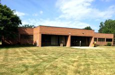1842743
