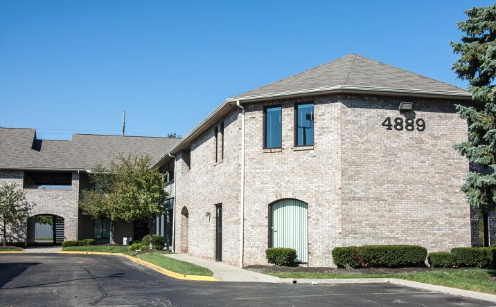 Pictures of Office property located at 4889 Sinclair Rd, Columbus, OH 43229 for lease - image #1