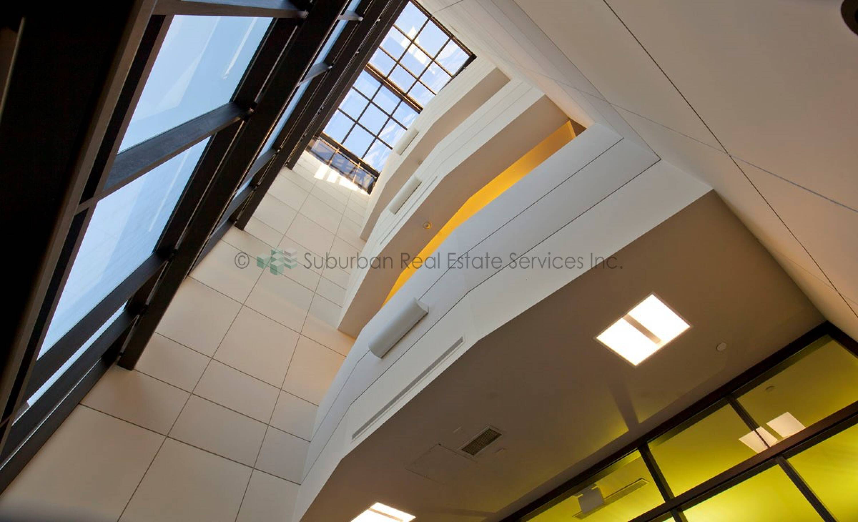 2000 W Galena Blvd, Aurora, IL 60506