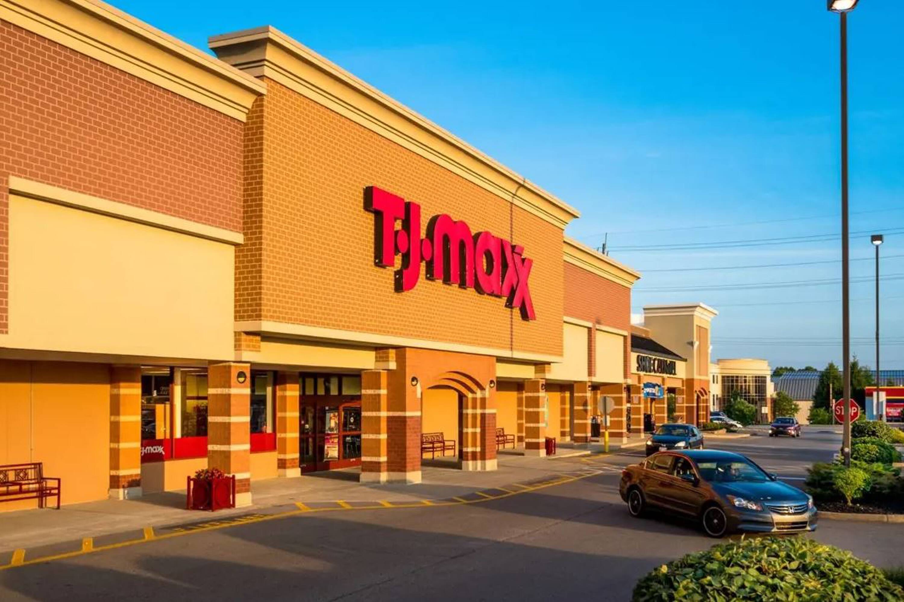 450 Ohio Pike, Cincinnati, OH 45255