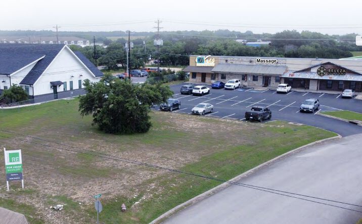 Pictures of Retail, Office property located at 101 Jonathan Dr, Liberty Hill, TX 78642 for lease - image #1