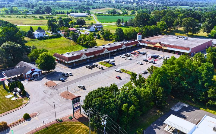 Pictures of Retail property located at 22401 Jefferson Blvd, Smithsburg, MD 21783 for lease - image #1