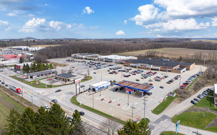 Pictures of Retail property located at 1606 N Center Ave, Somerset, PA 15501 for lease - image #1