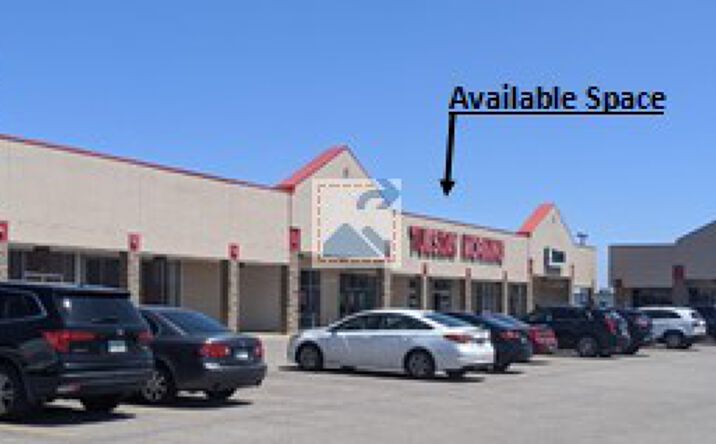 Pictures of Retail, Restaurant, Office property located at 49 N Green River Rd, Evansville, IN 47715 for lease - image #1