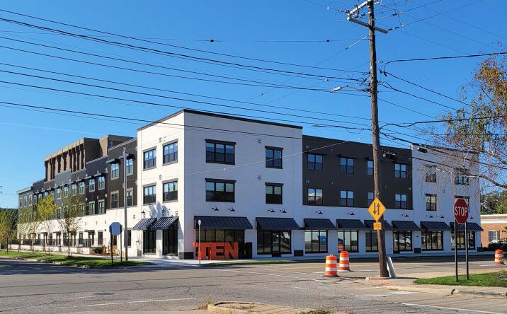 Pictures of Retail property located at 1021 Jefferson St, Muskegon, MI 49440 for lease - image #1