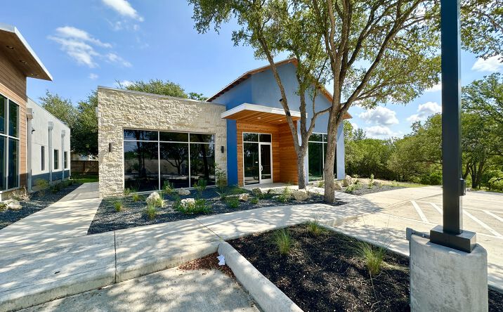 Pictures of Retail, Office property located at 6705 W Hausman Rd, San Antonio, TX 78249 for lease - image #1