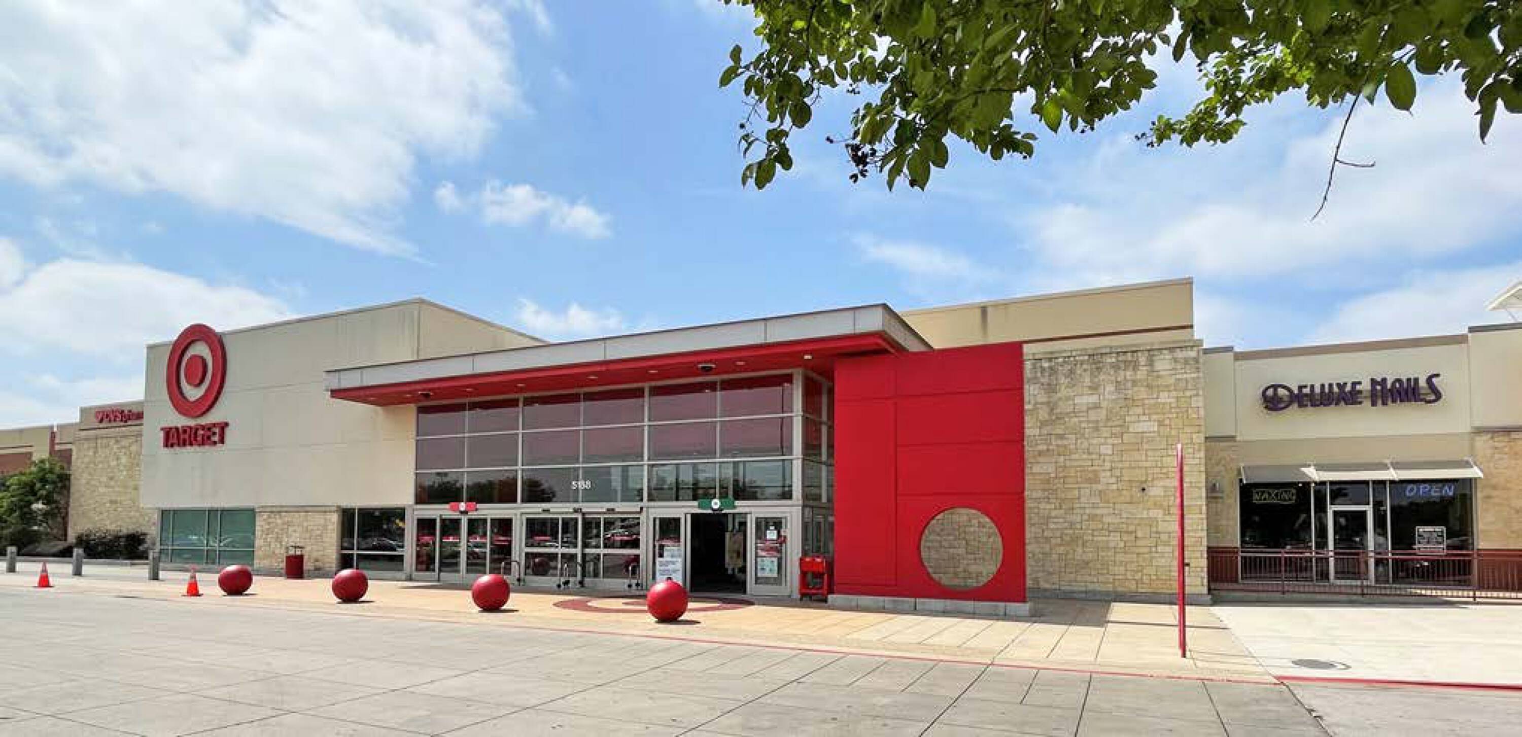 Kyle Centre, Kyle, TX 78640