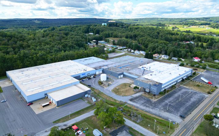 Pictures of Industrial property located at 835 Washington St, St Marys, PA 15857 for lease - image #1