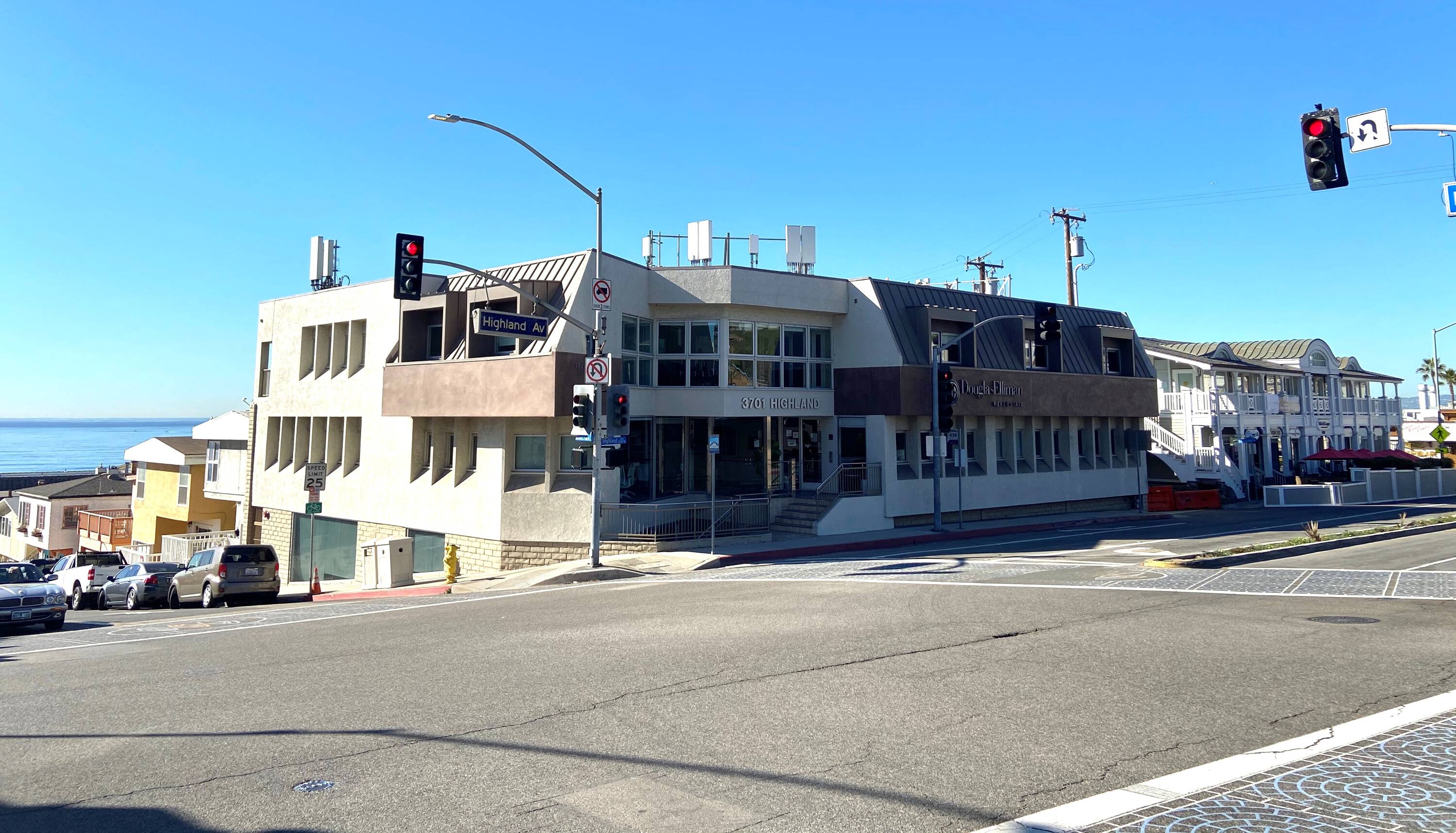 24 Hour Fitness Rosecrans Avenue Manhattan Beach Ca 229 ROSECRANS AVE Manhattan Beach CA 90266 APN: 4137-012-067 | Crexi.com