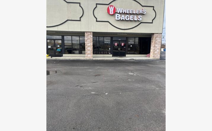 Pictures of Retail property located at 935 Wilcox Ct, Kingsport, TN 37660 for lease - image #1