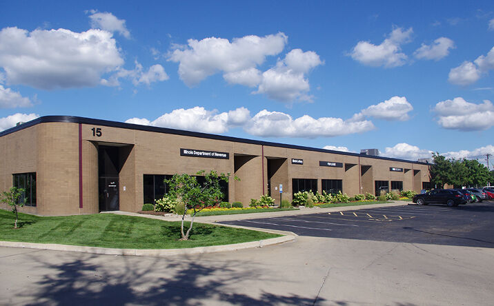 Pictures of Industrial, Office property located at 15 Executive Dr, Fairview Heights, IL 62208 for lease - image #1