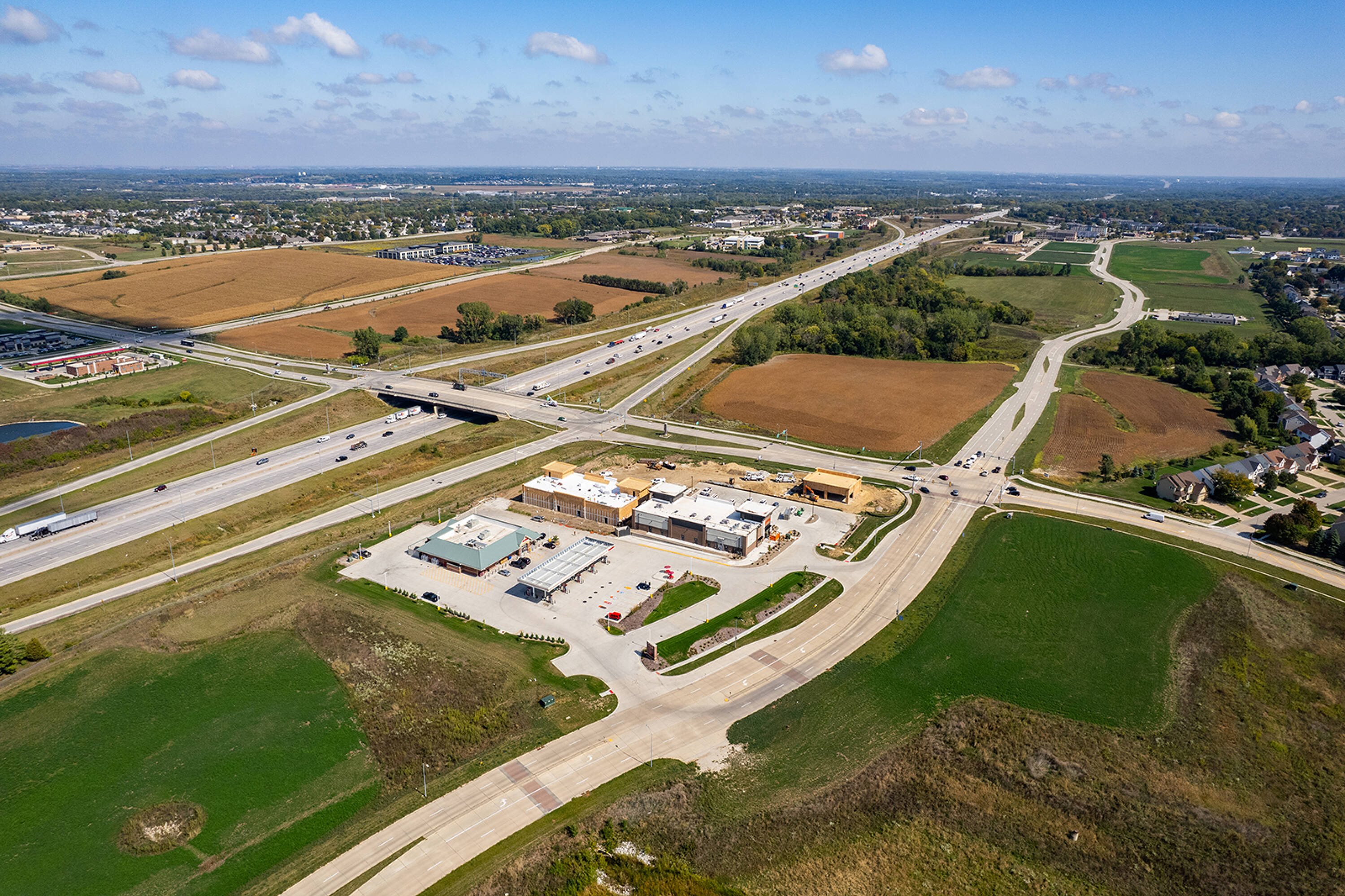 4820 100th St, Urbandale, IA 50322