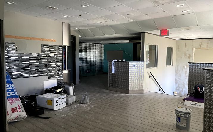 Pictures of Office, Special Purpose property located at 6315 Fairmont Pkwy, Pasadena, TX 77505 for lease - image #1