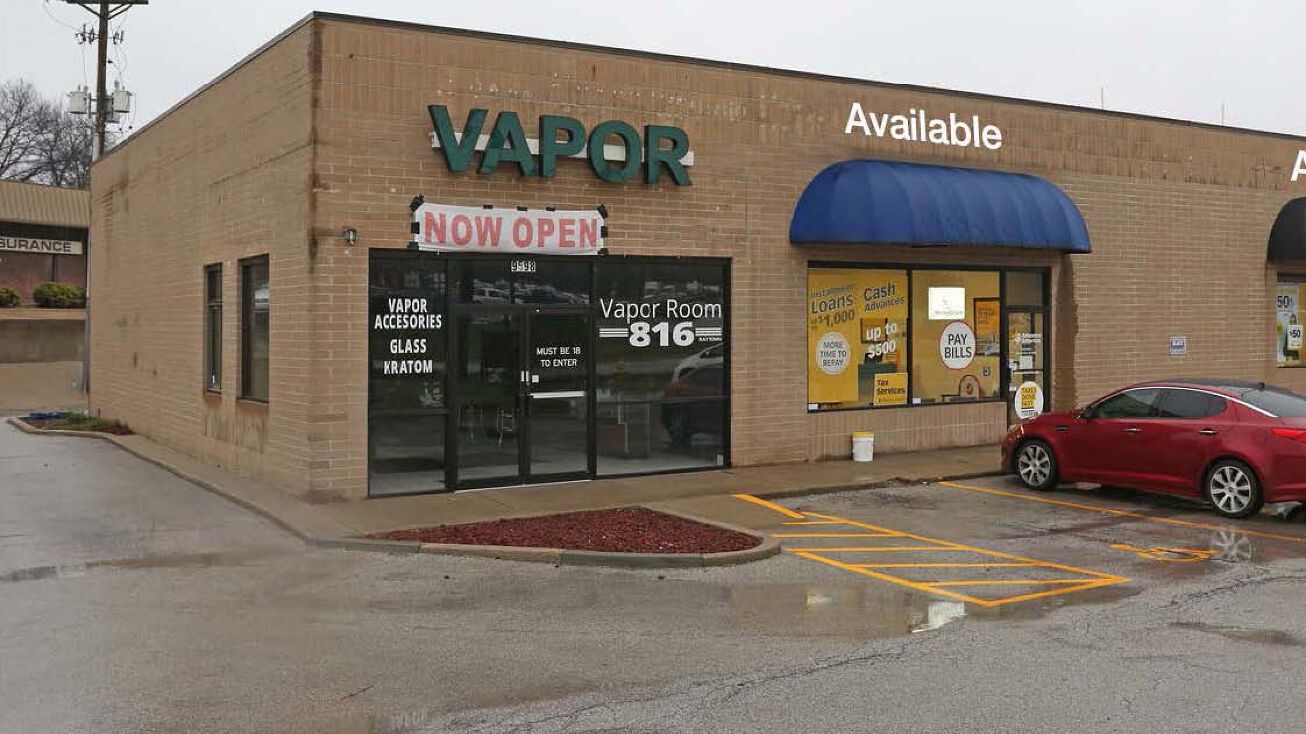 9598 E. 350 Highway, Raytown, MO 64133 Retail Space for Lease