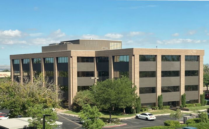 Pictures of Office property located at 6000 Uptown Blvd NE, Albuquerque, NM 87110 for lease - image #1