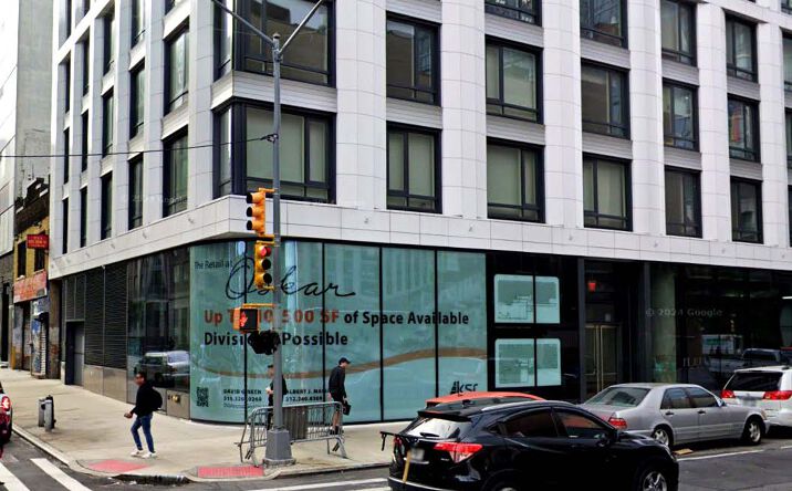Pictures of Retail, Restaurant property located at 572 11th Ave, New York, NY 10036 for lease - image #1