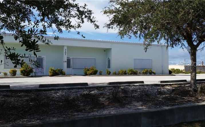 Pictures of Land property located at 3101 SULSTONE DRIVE C, PUNTA GORDA, FL 33983 for lease - image #1