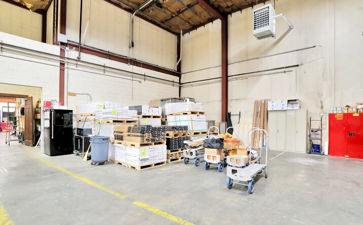 Pictures of Retail, Office, Industrial property located at 254 E King St, Chambersburg, PA 17201 for lease - image #1