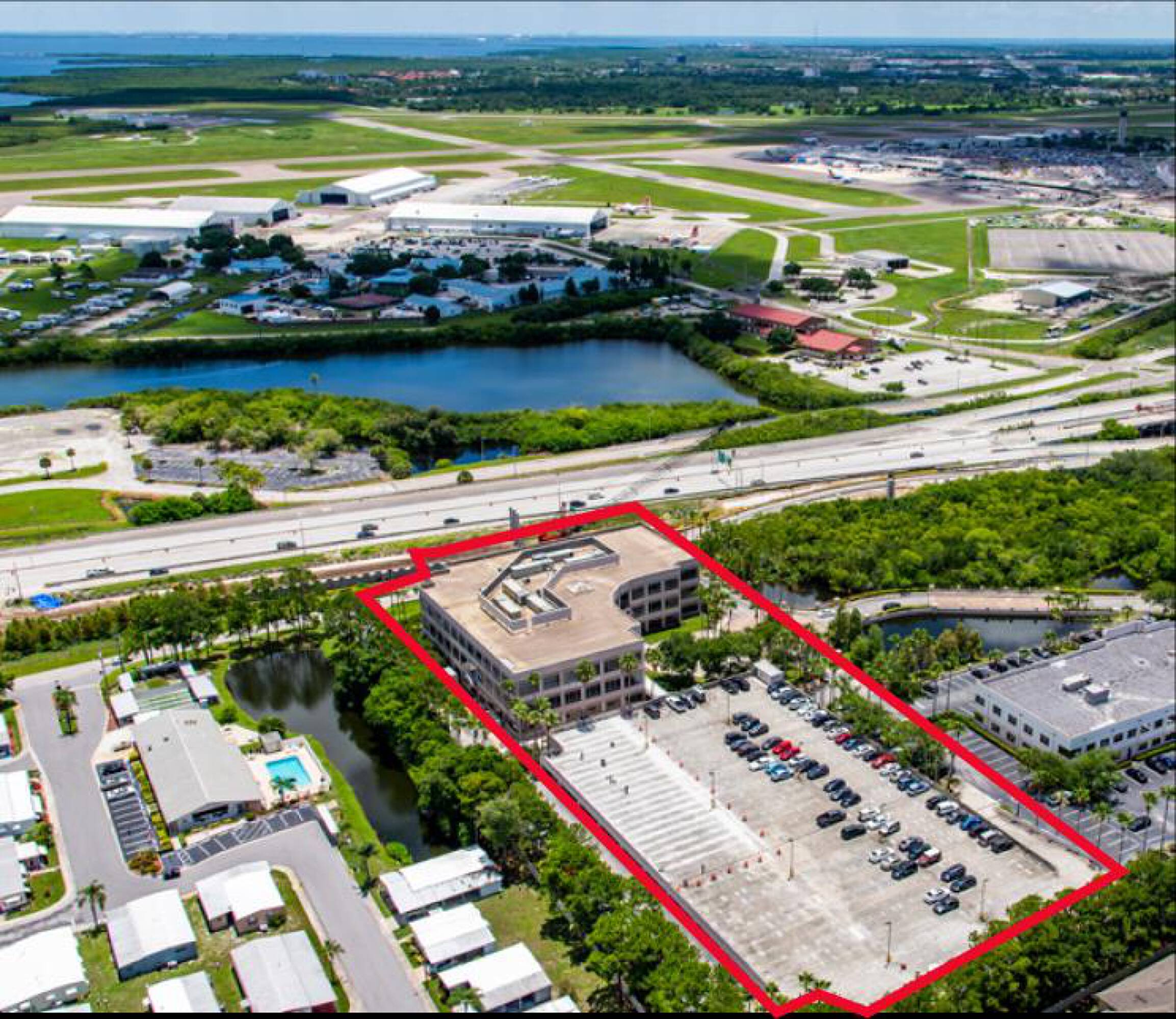 15550 Lightwave Dr, Clearwater, FL 33760