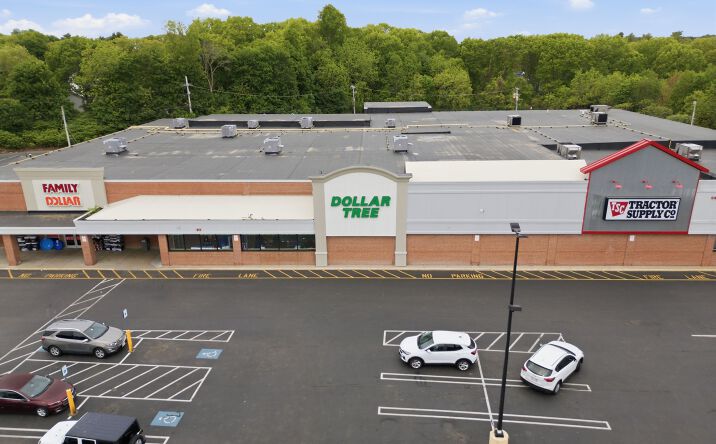 Pictures of Retail property located at 800 S Franklin St, Holbrook, MA 02343 for lease - image #1