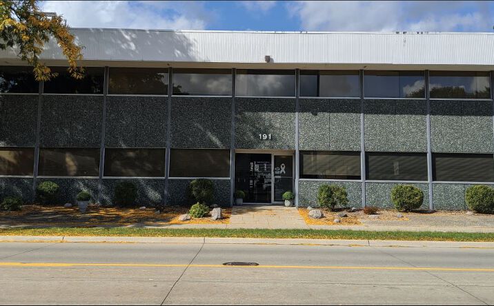 Pictures of Office property located at 191 North Ave, Mt Clemens, MI 48043 for lease - image #1