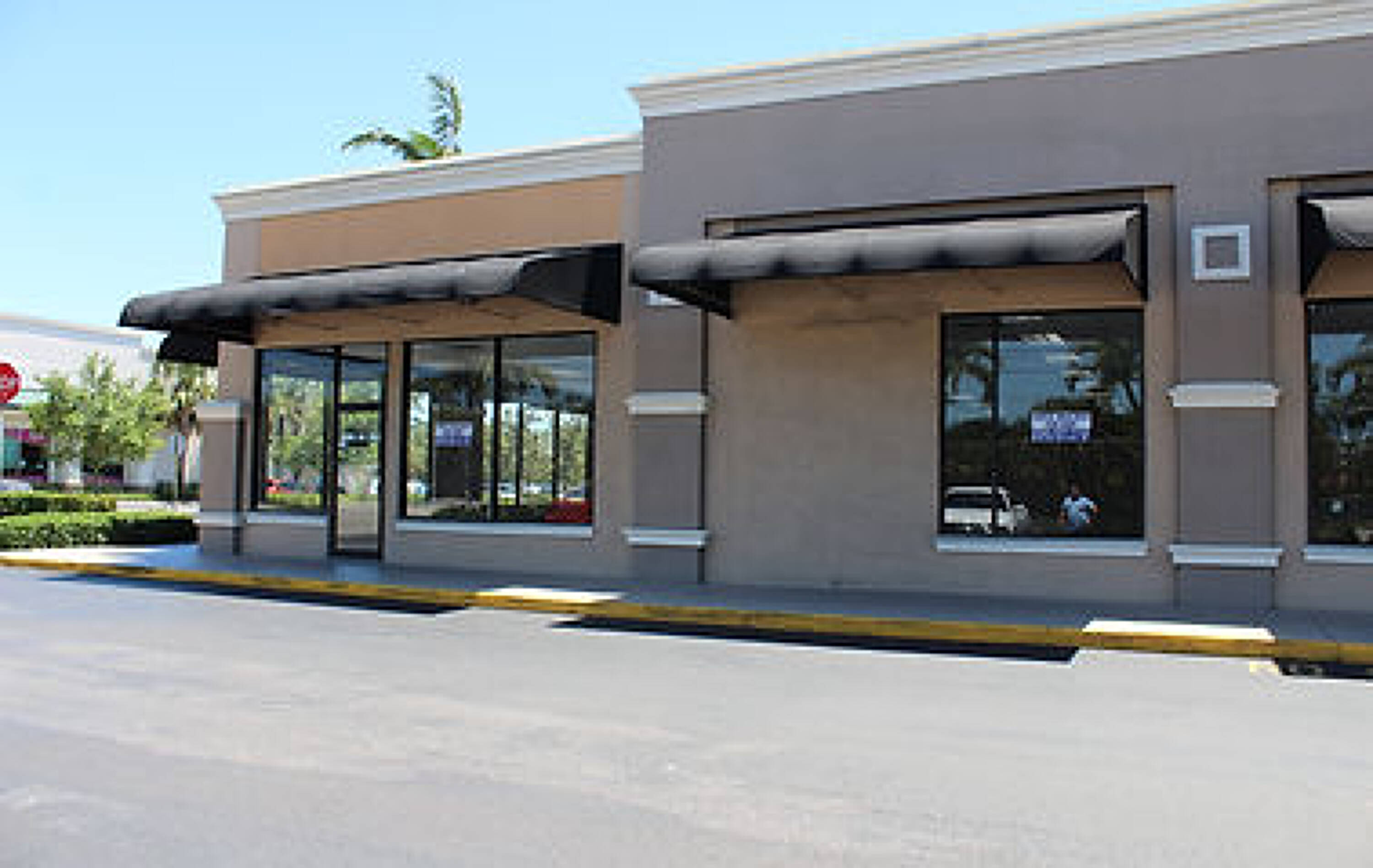 6169 Jog Rd, Lake Worth, FL 33467