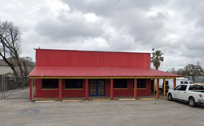 Pictures of Retail, Restaurant, Office property located at 7414 Long Point Rd, Houston, TX 77055 for lease - image #1