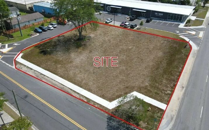 Pictures of Land property located at 605 N Main Street, Summerville, SC 29483 for lease - image #1