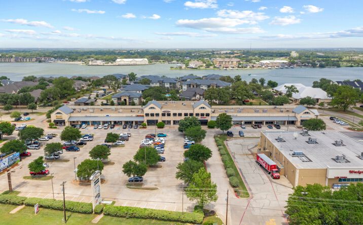 Pictures of Retail property located at 1030 E Hwy 377, Granbury, TX 76048 for lease - image #1