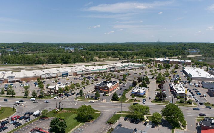 Pictures of Retail property located at 8365 - 8571 Grand River Avenue, Brighton, MI 48116 for lease - image #1